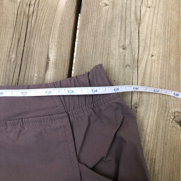 Mountain hardware purple cropped outdoor pants 3/4 length size m hiking - Picture 4 of 7